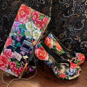 Size 10 stiletto heels with matching hand bag.